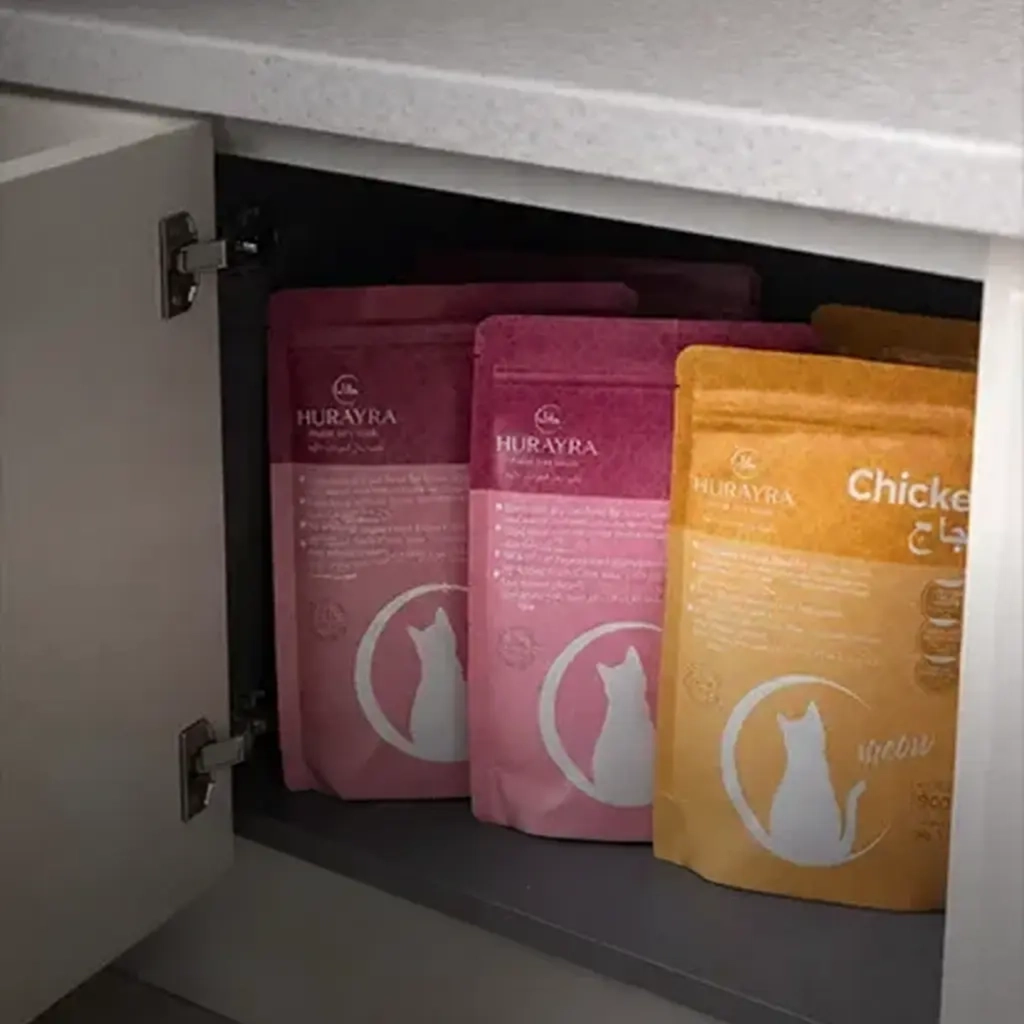 How to store dry cat food